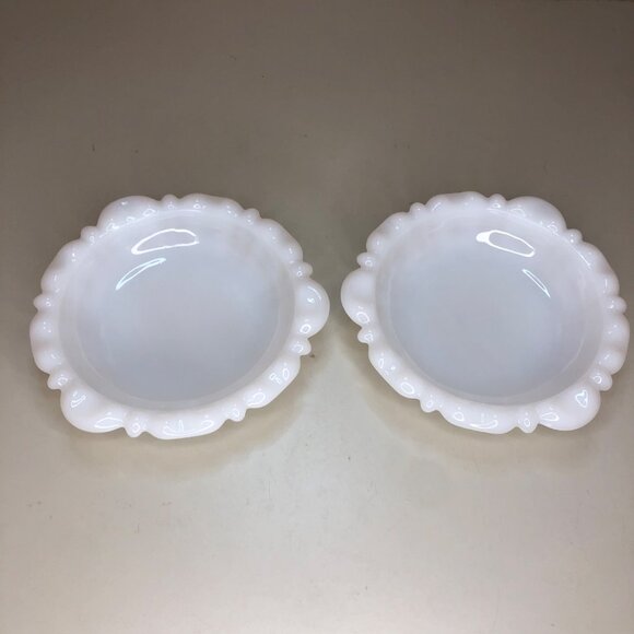 2 Anchor Hocking Milk Glass Trinket or Candy Dishes 5.5" - Picture 1 of 6